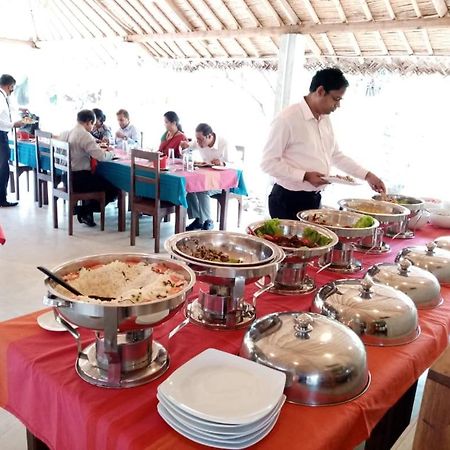 Cocodance Kitesurfing Resort Kalpitiya Buitenkant foto