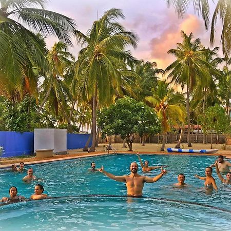 Cocodance Kitesurfing Resort Kalpitiya Buitenkant foto