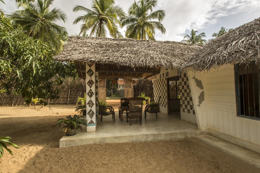 Cocodance Kitesurfing Resort Kalpitiya Buitenkant foto