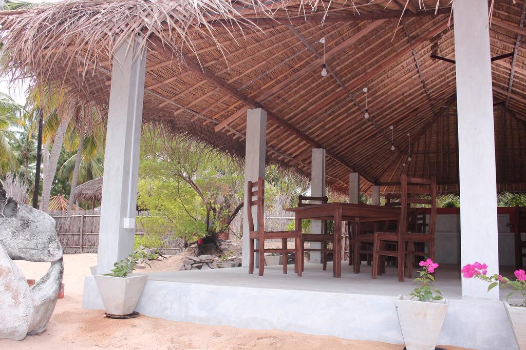 Cocodance Kitesurfing Resort Kalpitiya Buitenkant foto