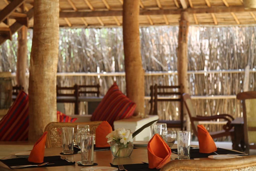 Cocodance Kitesurfing Resort Kalpitiya Buitenkant foto