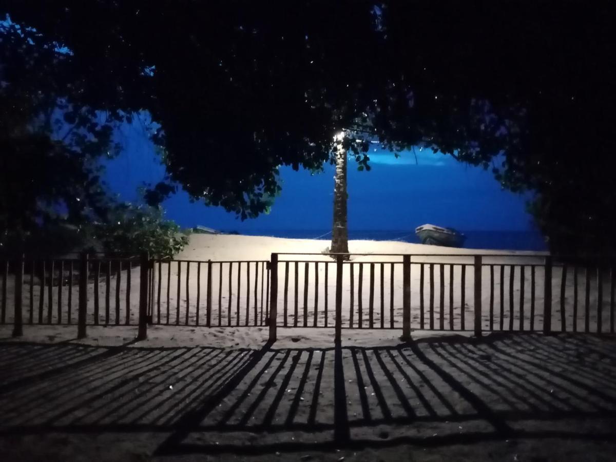 Cocodance Kitesurfing Resort Kalpitiya Buitenkant foto